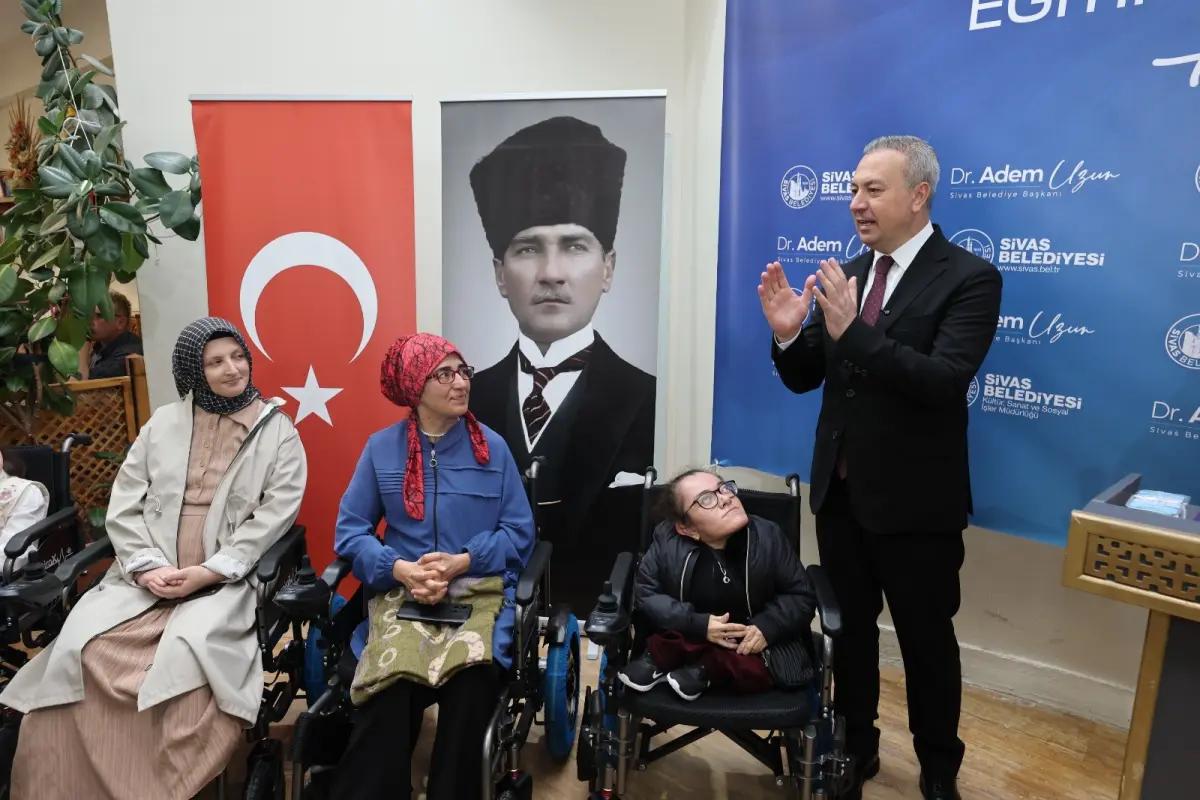 Sivas Belediyesi’nden Engelli Bireylere Büyük Destek: Yeni Engelsiz Hizmet Aracı