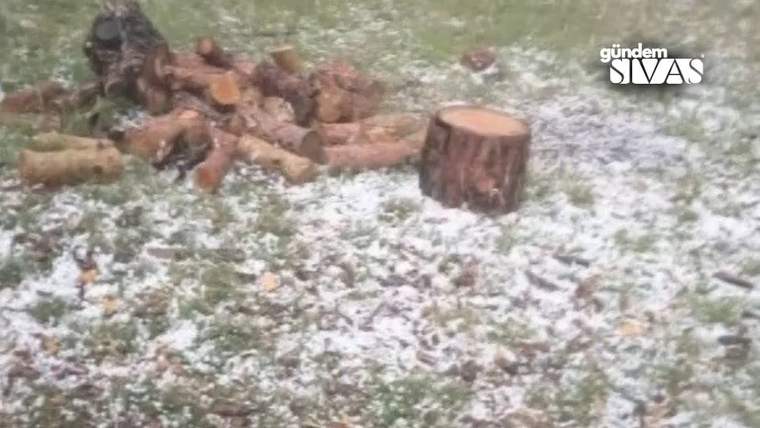 Hava Durumu Şaşırttı: Dolu Yağışı Panik Yarattı