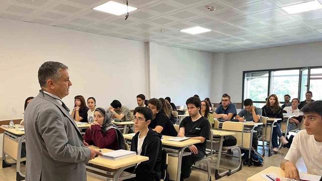 Yaklaşık 500 öğrenci Sivas’ta hangi kursla YKS’ye hazırlanıyor?