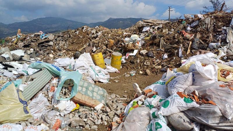 Bayraklı Belediyesi'ne açık alana çöp dökmekten ceza: 3,7 milyon lira - Birlik Haber Ajansı