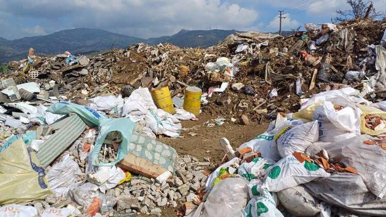Bayraklı Belediyesi'ne açık alana çöp dökmekten ceza: 3,7 milyon lira - Birlik Haber Ajansı