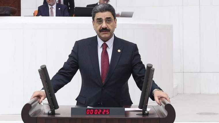 AK Parti Sivas Milletvekili Hakan Aksu'dan Güçlü Cumhuriyet Bayramı Mesajı