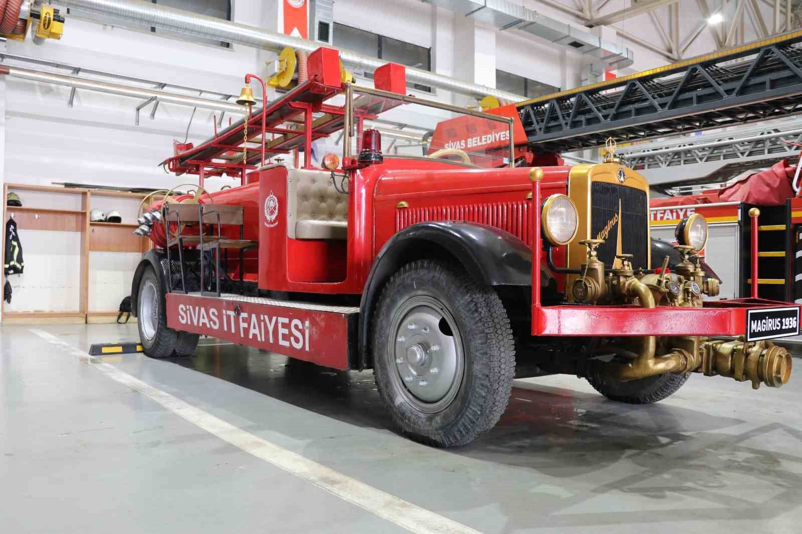 SİVAS’TA 90 YILLIK İTFAİYE ARAÇLARI HÂLÂ ÇALIŞIYOR
