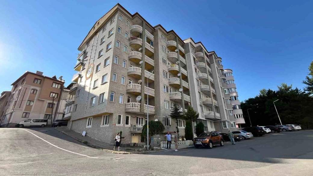 Sivas Çayyurt Mahallesi’nde yolun ortasına sınır çizgisi çekildi