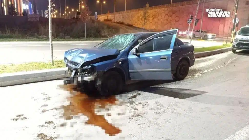 Duvara Çarpan Araç 70 Metre Sürüklendi