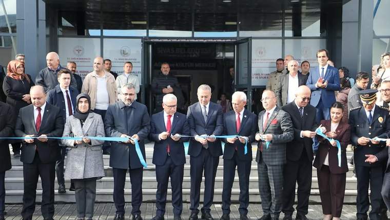 Sivas'a Yeni Yaşam Merkezi: Şeyh Şamil Sağlık, Kültür ve Spor Merkezi Hizmete Açıldı