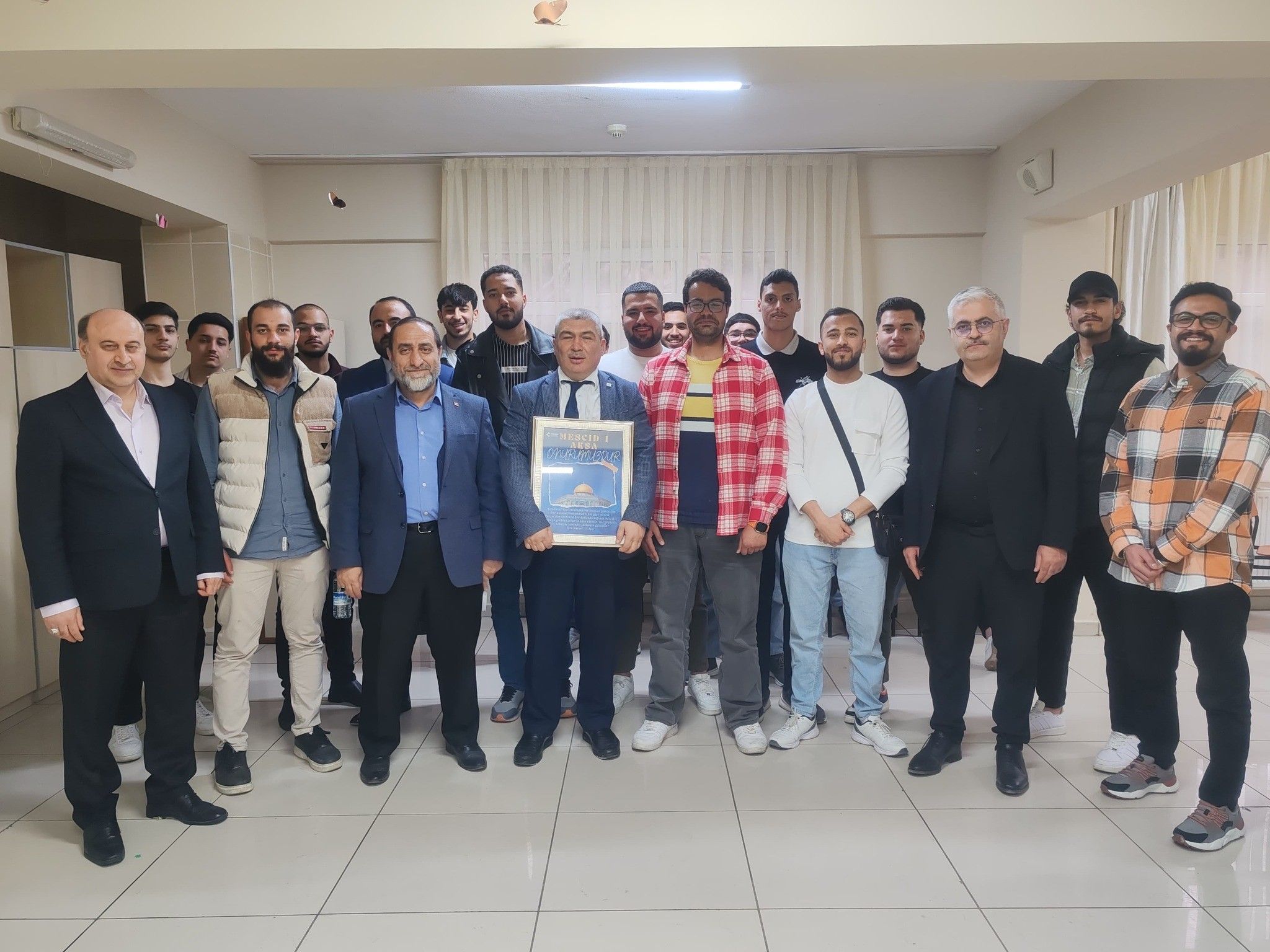 Altunkaya'dan Filistinli Öğrencilere Destek Mesajı: "Her Zaman Yanınızdayız"