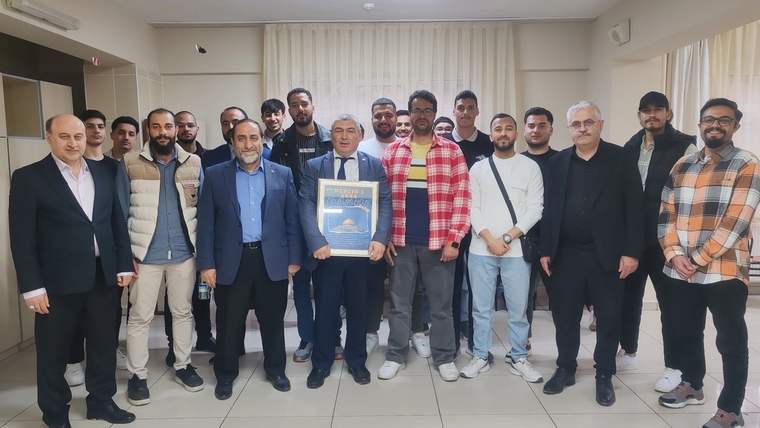 Altunkaya'dan Filistinli Öğrencilere Destek Mesajı: "Her Zaman Yanınızdayız"