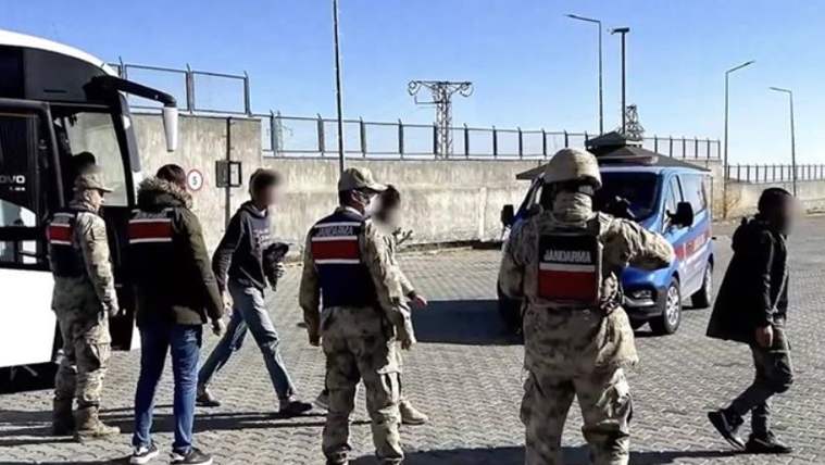 Göçmen Kaçakçılığı Organizatörlerine Büyük Operasyon