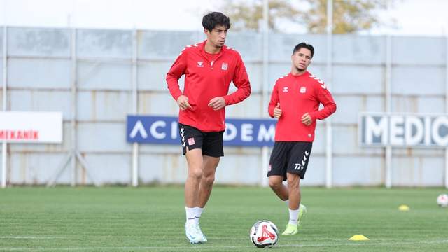 Sivasspor'da Kepezspor Mesaisi Başladı: Osman Zeki Korkmaz Antrenmanda Yok!