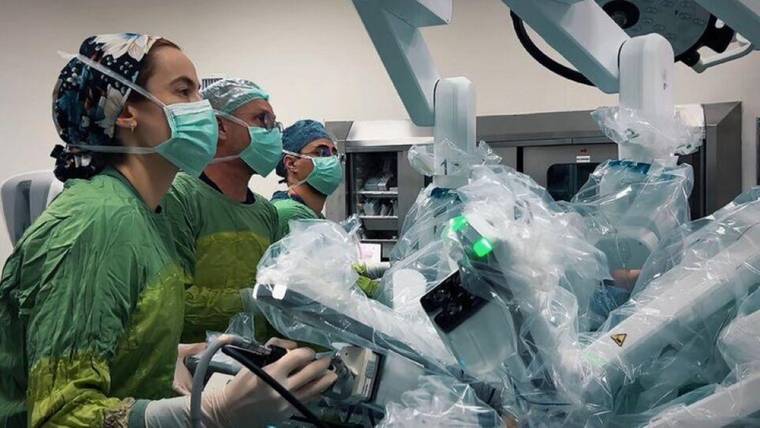 1400 Kilometre Uzaktan Robotik Ameliyat Gerçekleştirildi