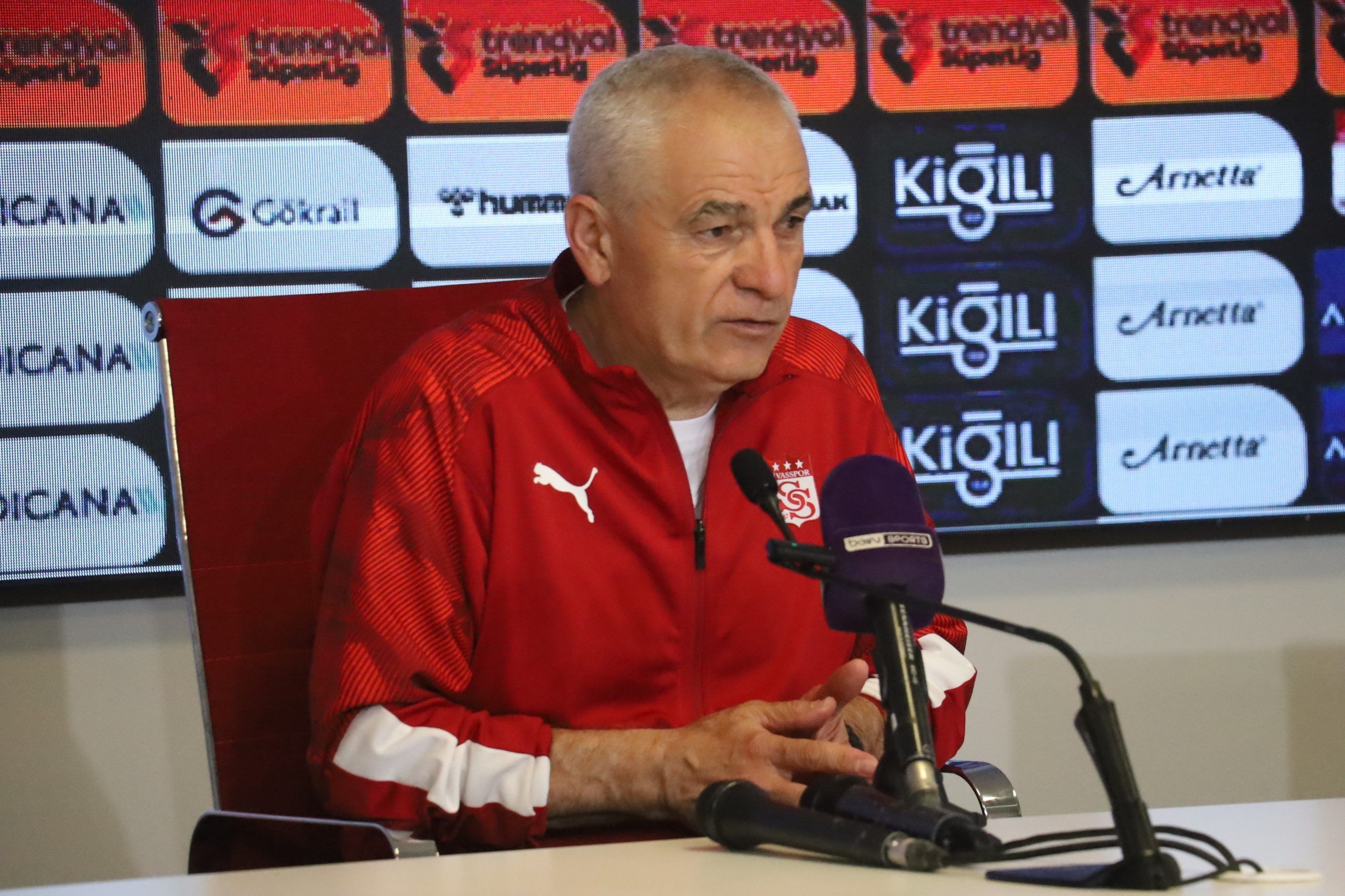 Rıza Çalımbay'dan Sivasspor Taraftarına Tepki: “Üzücü Bir Maç Oldu”