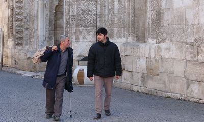 Sivas’ta Seyyar Satıcıdan Ücretsiz Tarih Dersi: Turistler Hayran Kalıyor