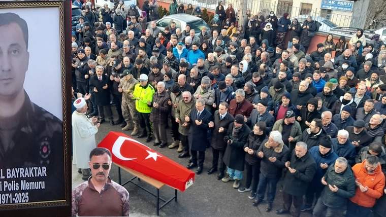 Kalp Krizi Sonucu Vefat Eden Emekli PÖH Polisi Devlet Töreniyle Uğurlandı - Birlik Haber Ajansı