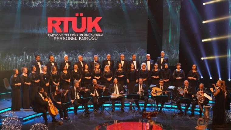 RTÜK TSM Korosu, TRT Arı Stüdyosu’nda dinleyenleri büyüledi - Birlik Haber Ajansı