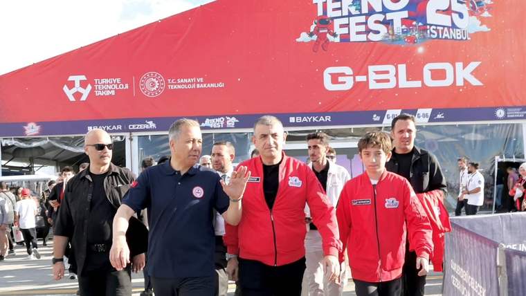 TEKNOFEST 2025'te Yerli ve Milli İHA'lar Gökyüzünde Coştu