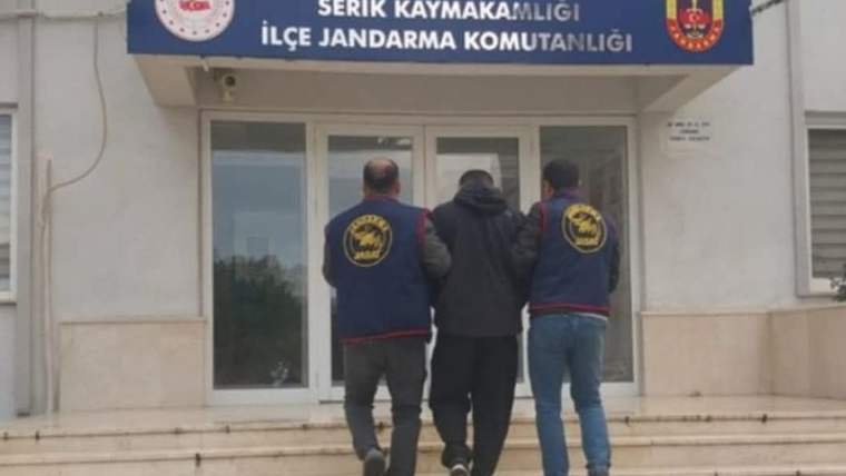 Antalya'da çeşitli suçlardan aranan 214 şüpheli yakalandı - Birlik Haber Ajansı