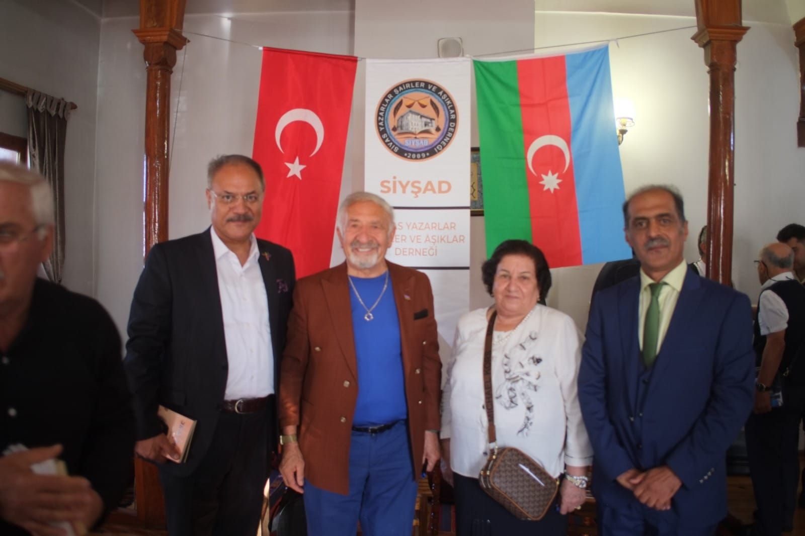 Bakü-Tebriz-Sivas Buluşmasında Gönüller Bir Araya Geldi
