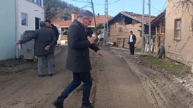 Ağır tonajlı araçlar mahalleliyi tedirgin ediyor - Birlik Haber Ajansı