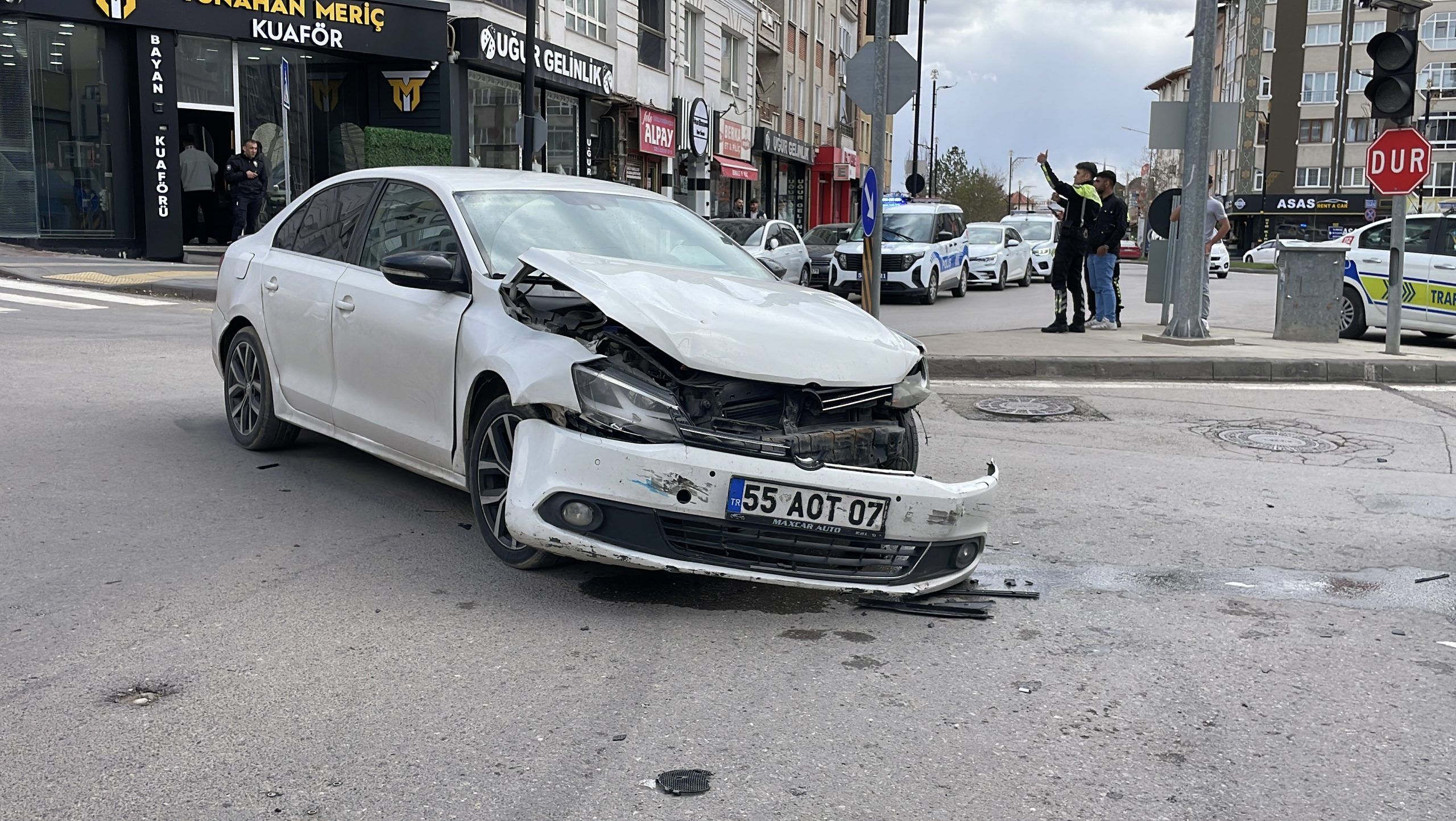 Sivas'ta Araçlar Çarpıştı: 1 Yaralı! Kaza Anı Kamerada