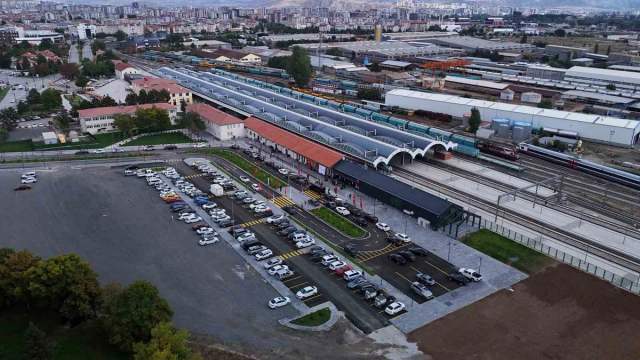 Sivas’ta yeni gar binası törenle hizmete açıldı