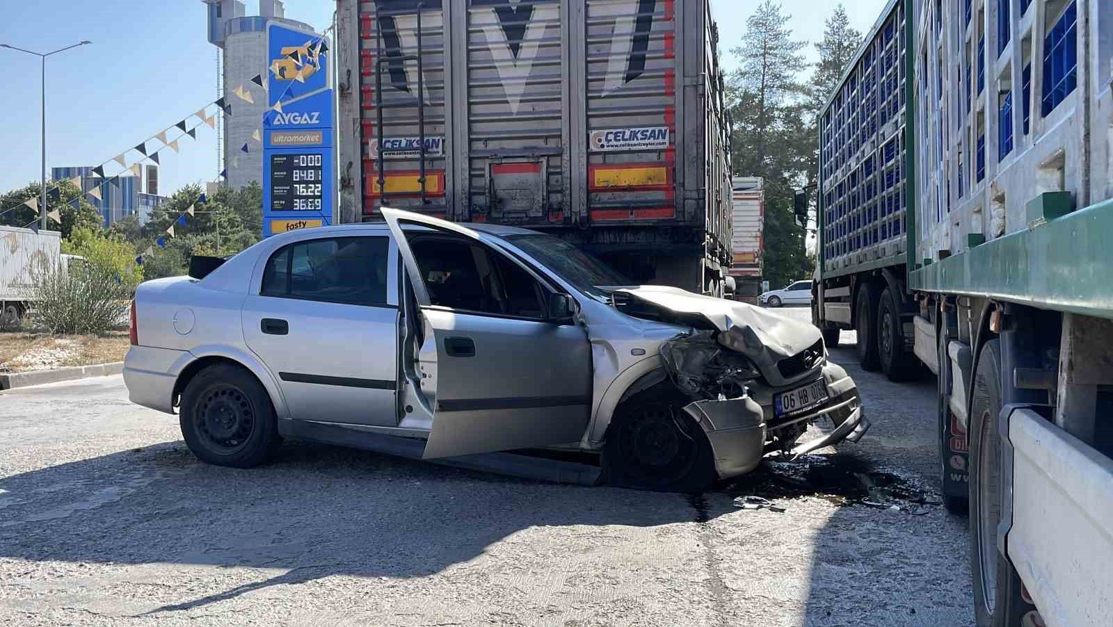 Polisin ‘dur’ ihtarına uymadı, tırın altına girdi