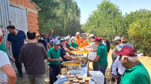 Geyikpınar Köyü’nde Geleneksel Mevlid Etkinliği