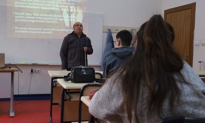 Gönül Teması: Sivas'taki Görme Engelli Öğretmenlerden Engelleri Kaldıran Başarı Hikayesi
