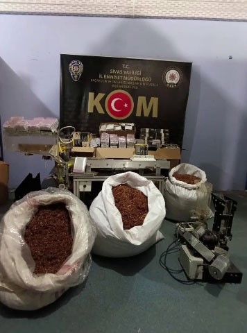 Kaçak Sigaraları Sararken Yakalandılar: Sivas’ta Depoya Baskın!