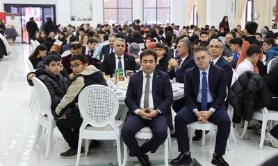 Sivas'ta Eğitim ve İş Dünyası Buluşması: Gençler Kariyer Sorularına Yanıt Buldu