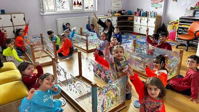 Anaokulunda Devrim Gibi Model: Çift Dilli Eğitimle Çocuklar İngilizceyi Konuşarak Öğreniyor