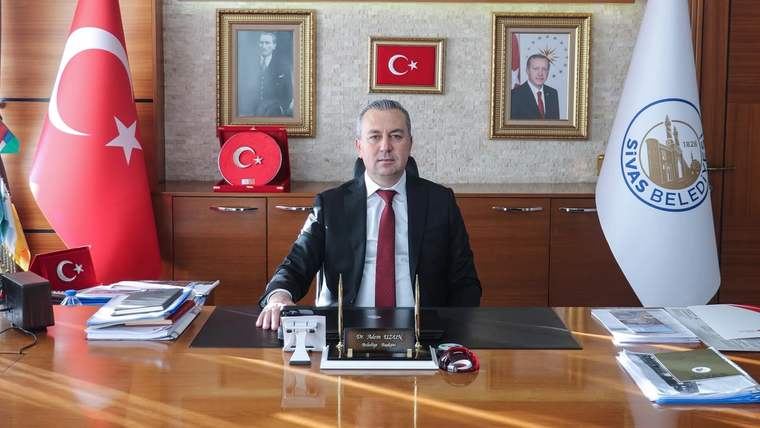 Sivas Belediye Başkanı Adem Uzun’dan Mevlid Kandili Mesajı