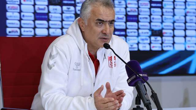 Teknik Direktör Mehmet Altıparmak'tan Hakem Tepkisi: "İnanılmaz Bir İstikrarı Vardı!"