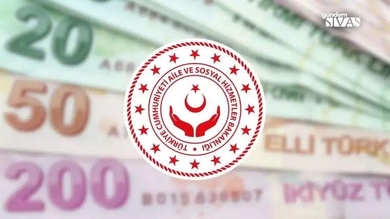 Türk bayrağı ve simgelerle süslenmiş Aile ve Sosyal Hizmetler Bakanlığı logosu, arka planda banknotlar yer alıyor.