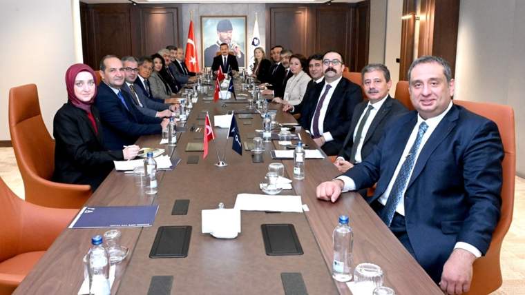 Anahtar Parti Başkanlık Divanı Suriye ve asgari ücreti değerlendirdi