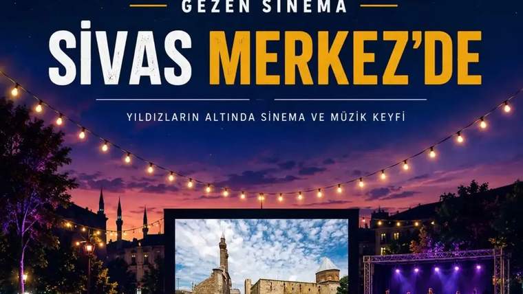 Sivas Merkez'de bir konser alanı, sahnede müzisyenler ve arka planda tarihi bir yapı görünüyor.