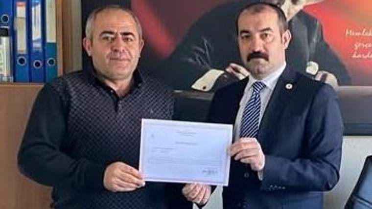 Kaymakam Muhammed Burak Akköz, başarılı personellere Belge verdi - Birlik Haber Ajansı