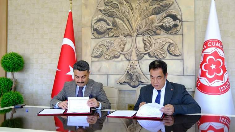 Sivas'ta Eğitimde İş Birliği: Üniversite ve Lise Protokol İmzaladı