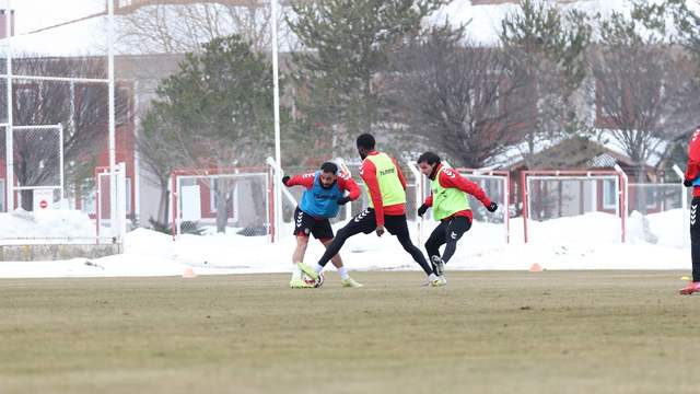 Sivasspor, Pendikspor Maçı Öncesi Tempoyu Artırdı: 4 Eylül Stadyumu’nda Kritik Randevuya Geri Sayım
