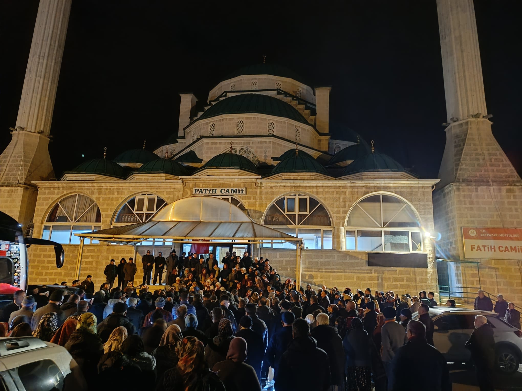 Beypazarı'nda umre yolcuları için coşkulu uğurlama töreni - Birlik Haber Ajansı