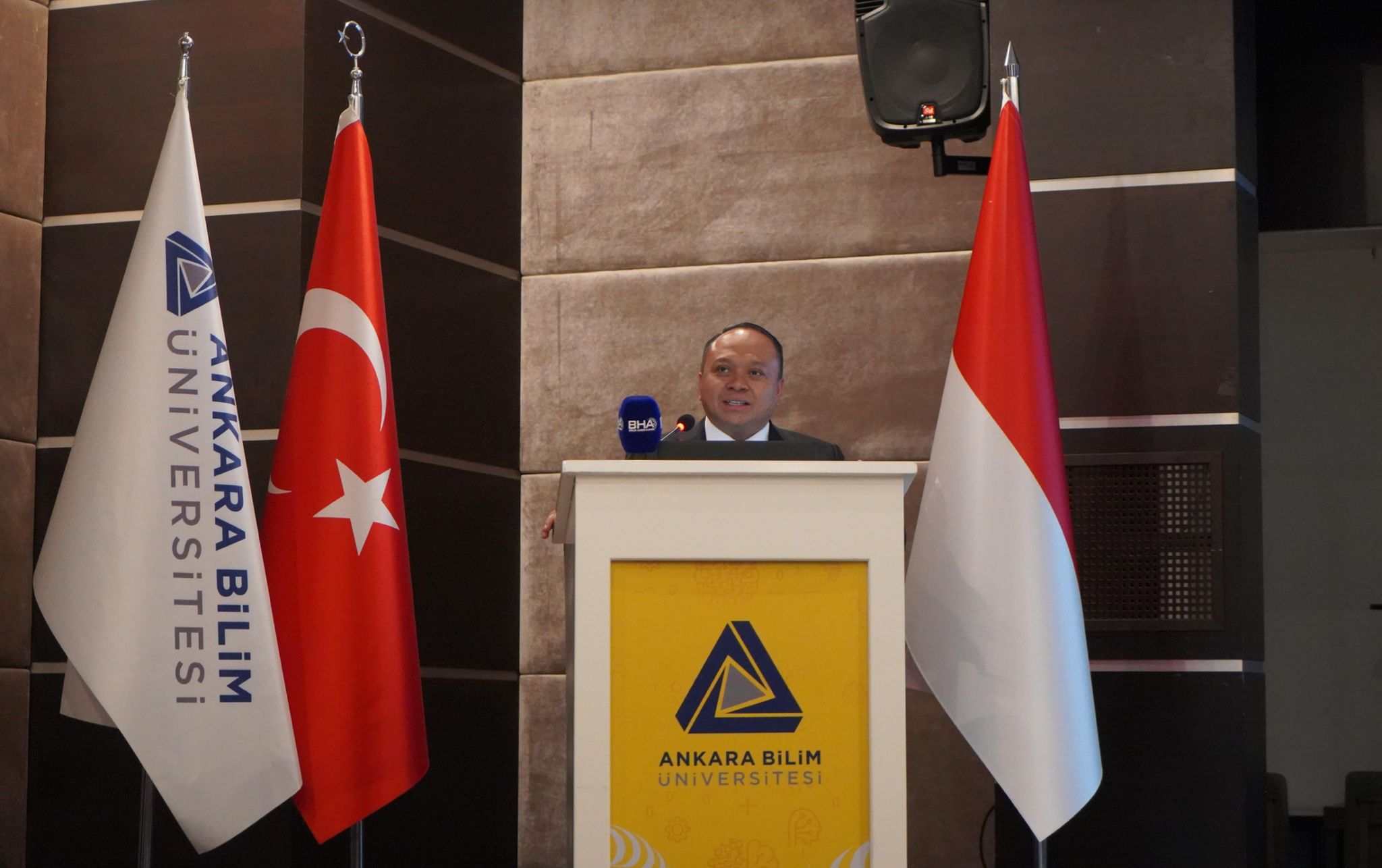 Ankara Bilim Üniversitesi’nde Ankara Dersi: Endonezya Büyükelçisi Purnama Türkiye-Endonezya ilişkilerini anlattı - Birlik Haber Ajansı