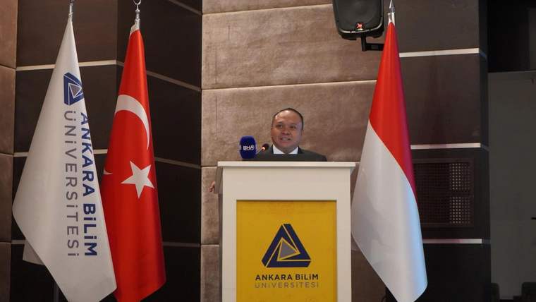 Ankara Bilim Üniversitesi’nde Ankara Dersi: Endonezya Büyükelçisi Purnama Türkiye-Endonezya ilişkilerini anlattı - Birlik Haber Ajansı