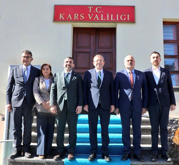 Kars Valisi Ziya Polat’a AK Parti heyetinden ziyaret - Birlik Haber Ajansı