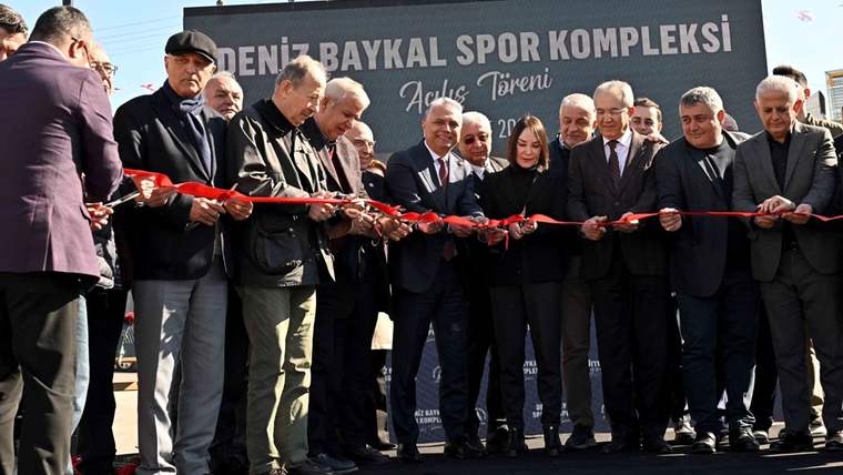 Deniz Baykal spor kompleksi açıldı - Birlik Haber Ajansı