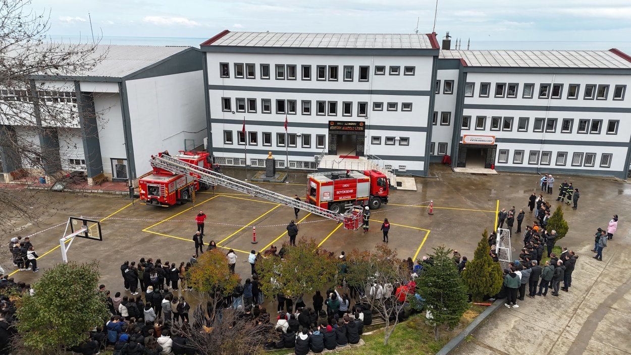 Ordu İtfaiye’den gerçeği aratmayan tatbikat - Birlik Haber Ajansı