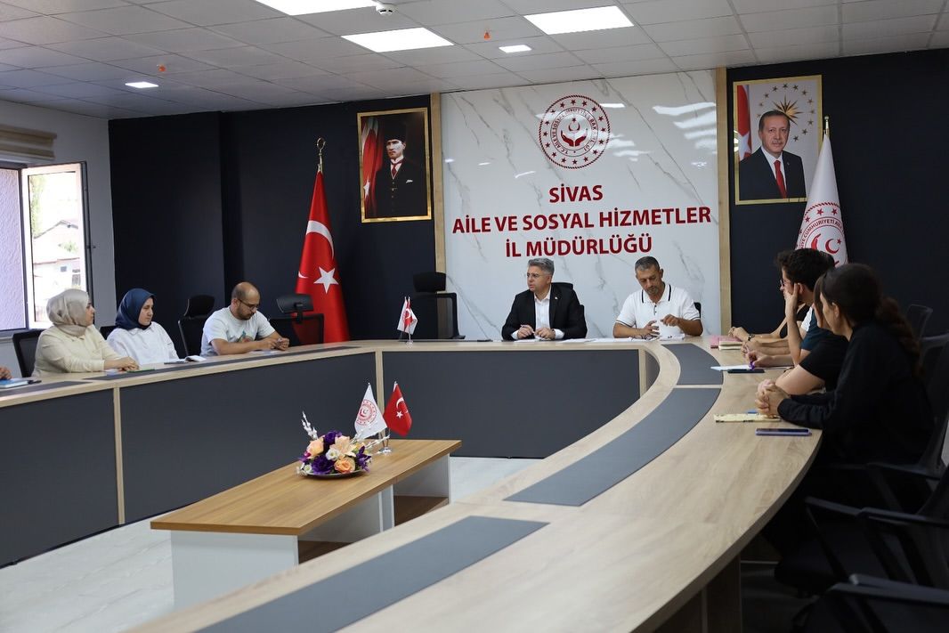 Sivas'ta Çocuk Hizmetleri Değerlendirme Toplantısı ile Gelecek Planlandı