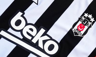 Beşiktaş Çubuklu Formayla Sahneye Çıkıyor
