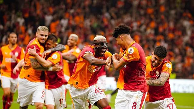 Galatasaray'ın Başarısı Taraftarı Sevindirdi