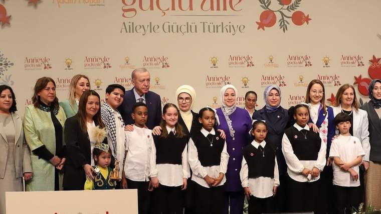 Sivas Olgunlaşma Enstitüsü’nden Cumhurbaşkanı Erdoğan’a “Fetih” Tılsımlı Gömlek