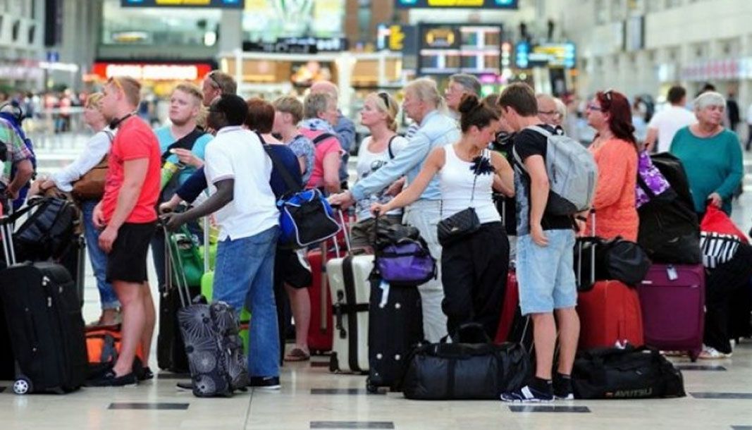 Antalya'da turist rekoru kırıldı - Birlik Haber Ajansı